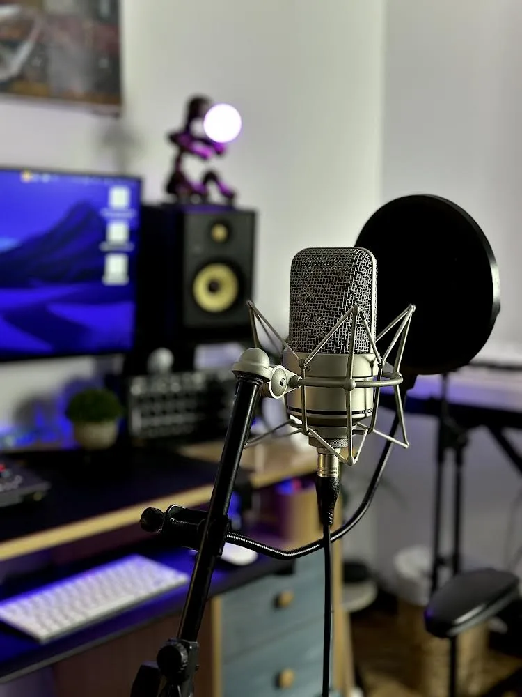 ACB9F219-28B6-43A3-8F07-6B4B7A35EFCA